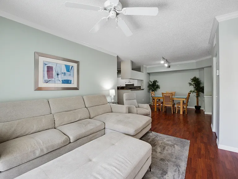 3221 Tuscany Way #3221 — Photo 4