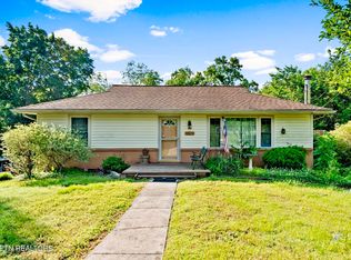 115 Crest Ln, Clinton, TN 37716