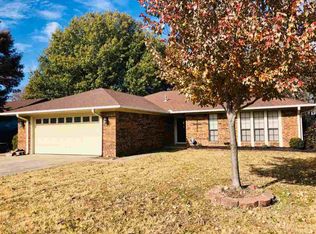 319 Beaumont Dr, Ardmore, OK 73401