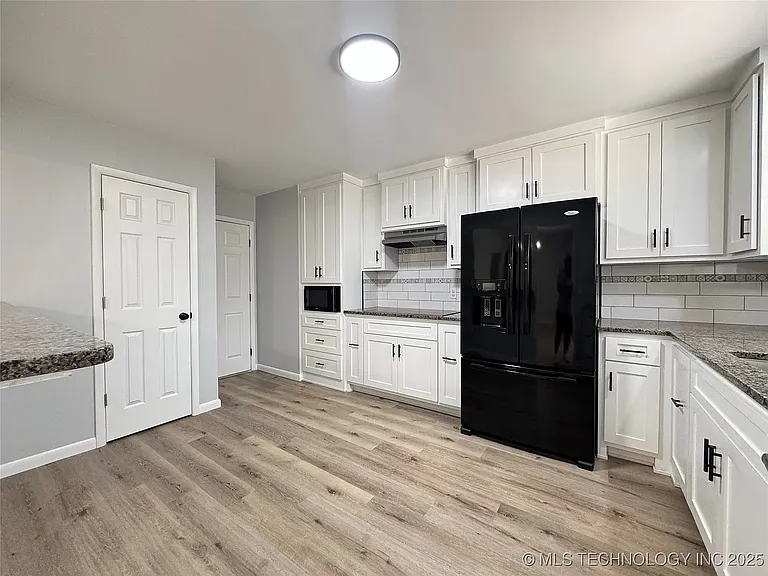 11311 E 15th Pl — Photo 22