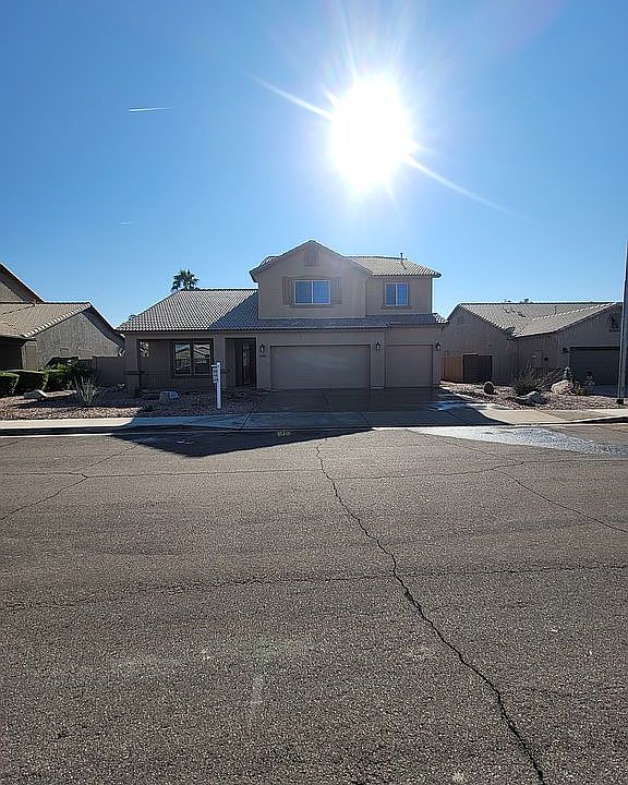 1st image of 2765 E Palm Beach Dr