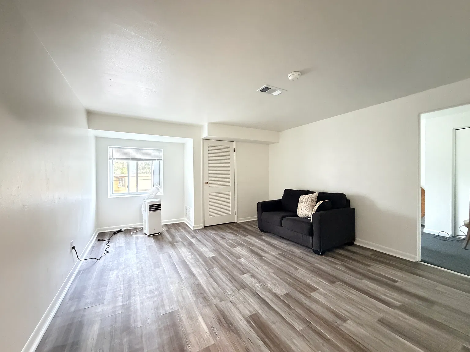 1 bed, $1,100 — Photo 2