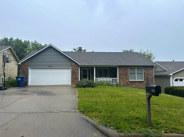 2323 Free State Ln, Lawrence, KS 66047