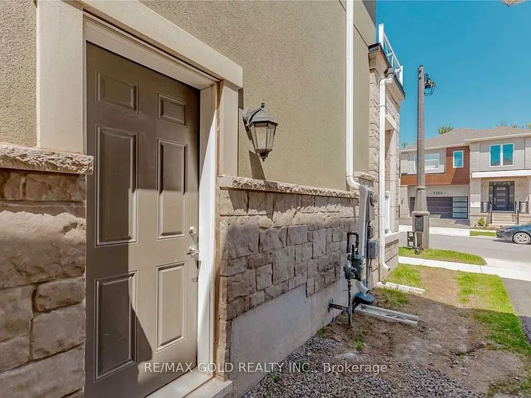 3352 Vernon Powell Dr — Photo 15