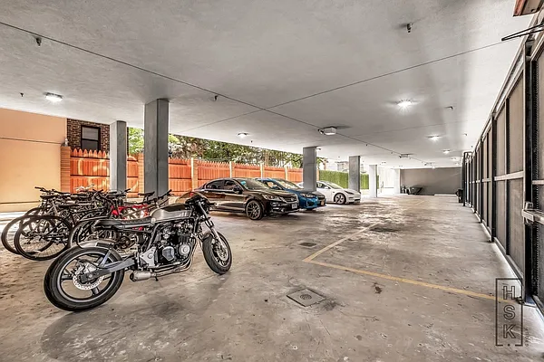 Rented by HSK Group Inc | media 114