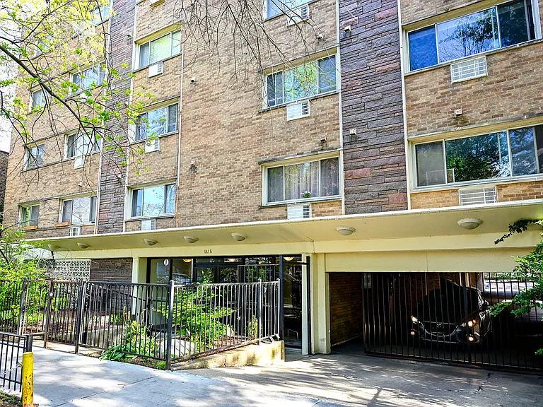 1415 W Lunt Ave #408 — Photo 1