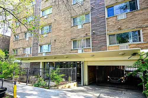 1415 W Lunt Ave #408 Photo 1