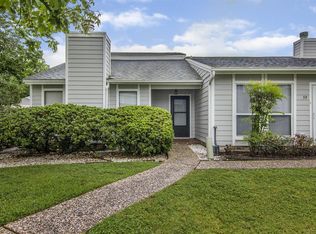 58 Hideaway Dr, Friendswood, TX 77546