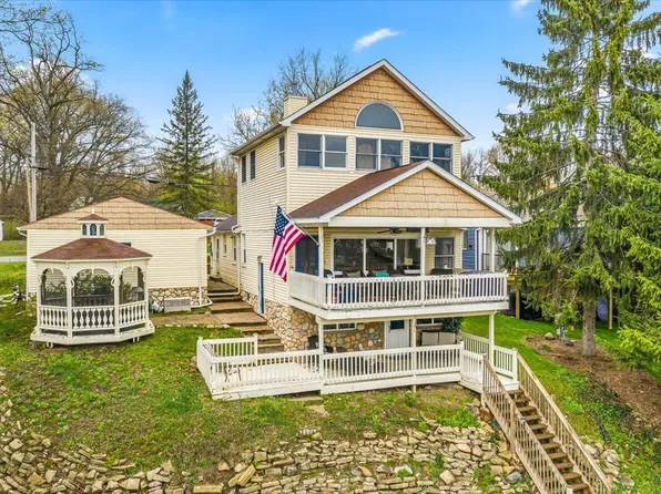 16119 Knobhill Dr, Linden, MI 48451