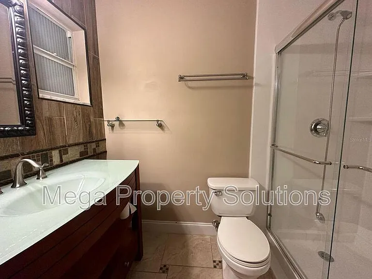 104 W Brentridge Dr #1 — Photo 16