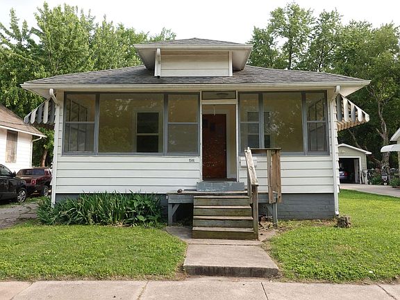 2nd image of 1586 E North St