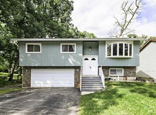 8804 Alden Rd, Wonder Lake, IL 60097