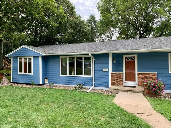 700 Division St, Guthrie Center, IA 50115