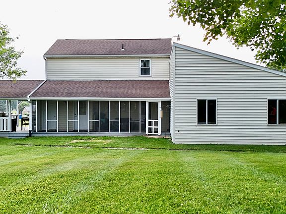 5th image of 4062 Apple Valley Dr