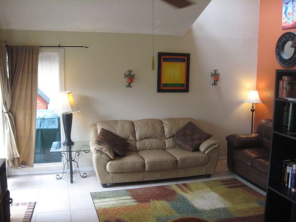 Living Room (two sky lights)