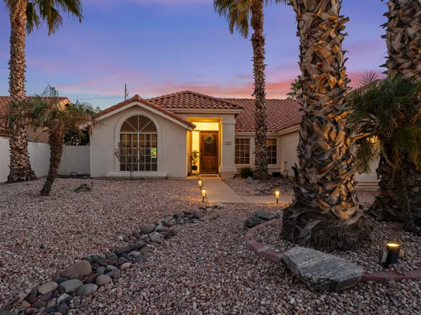 3001 E Redwood Ln, Phoenix, AZ 85048