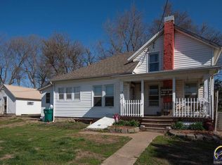 1203 N Topeka Ave, Burlingame, KS 66413