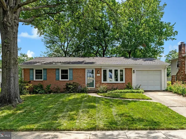 4503 Fillingame Dr, Chantilly, VA 20151