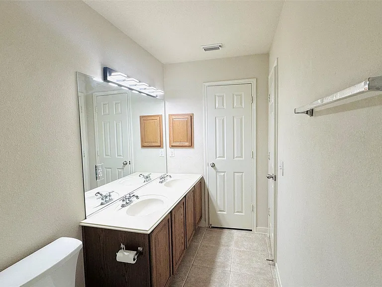 20023 Castlegreen Dr — Photo 18