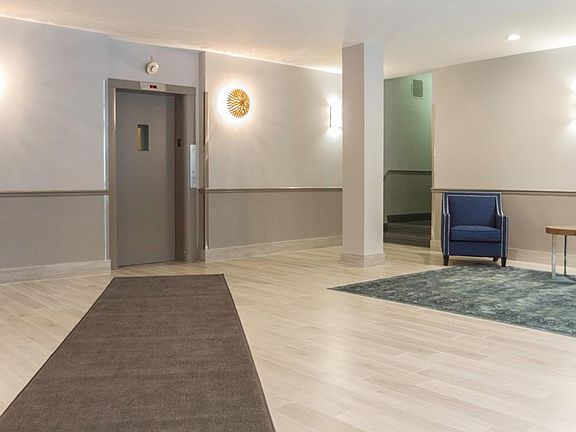 5th image of 121 S Highland Ave APT 4H