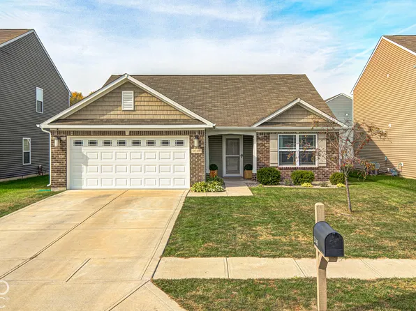 2740 Applecard Dr, Indianapolis, IN 46234
