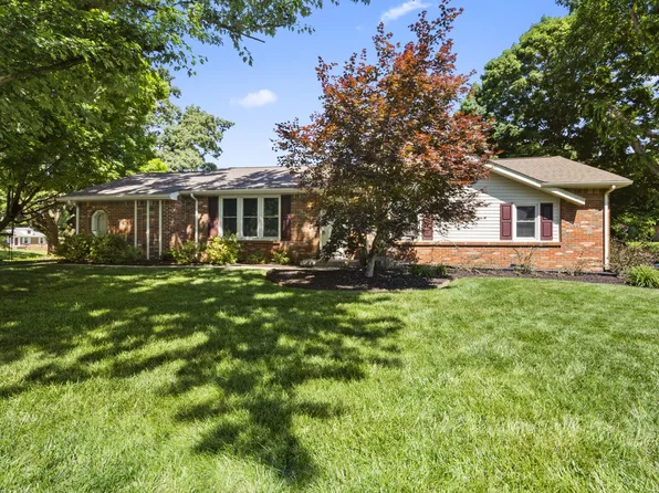 203 Lady Marion Dr, Clarksville, TN 37042
