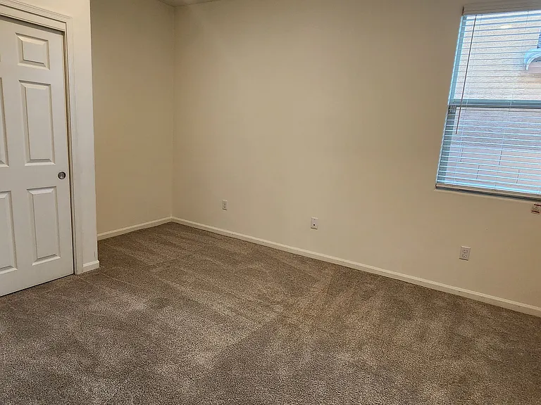 12720 E Quail Wash Canyon Ln — Photo 3