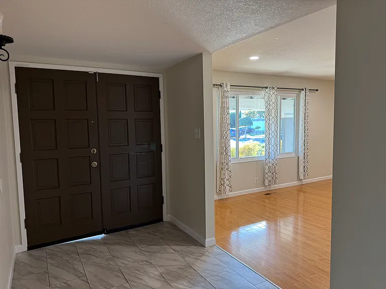 299 Omira Dr — Photo 4