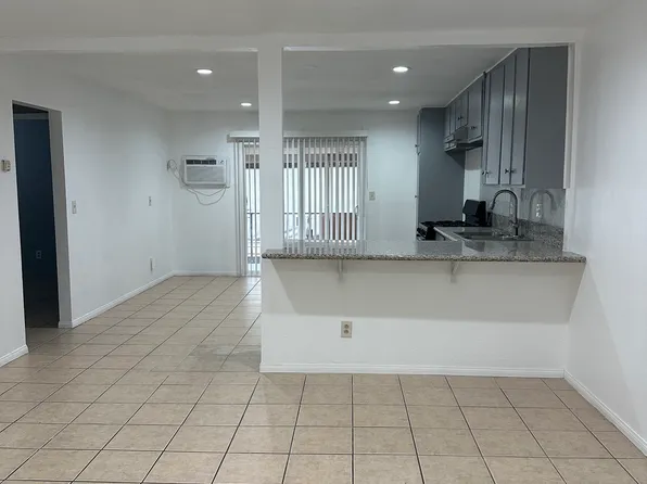 17220 Barbee St APT C, Fontana, CA 92336