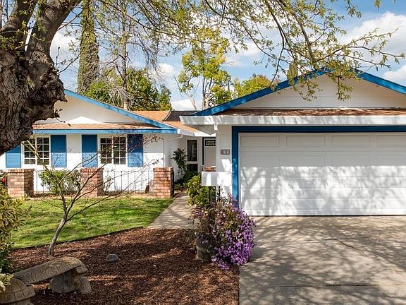 2nd image of 6821 Kettering Cir
