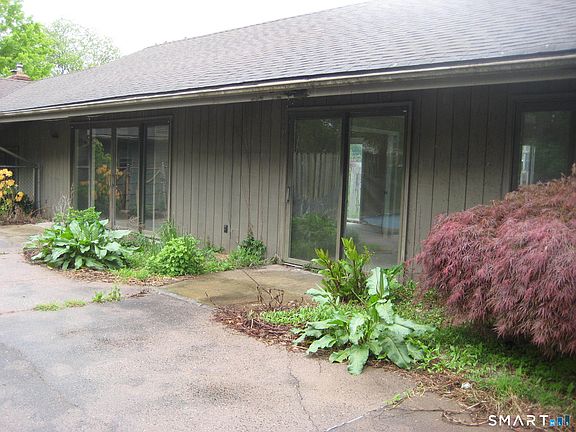 3rd image of 18 Summit Road