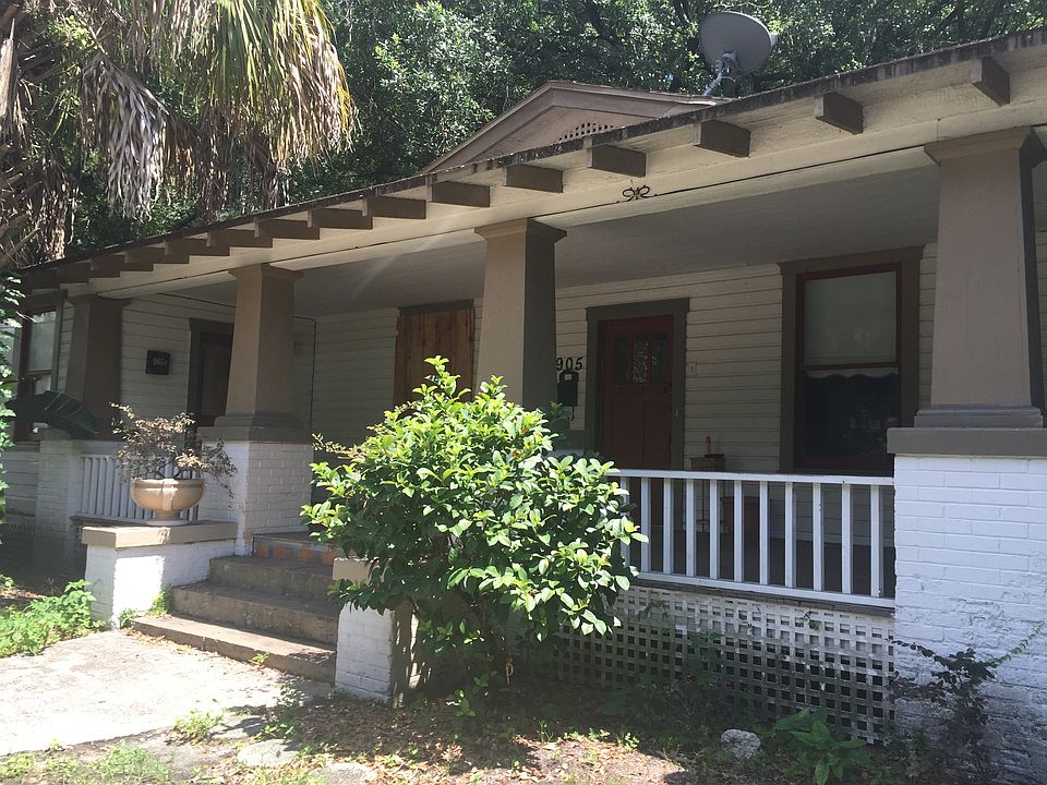 1st image of 905 W Reynolds St