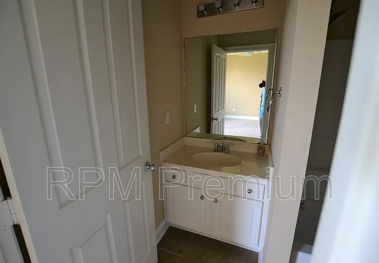 2117 Cypress Hall Aly — Photo 21