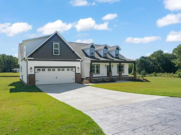 205 Big Pine Rd, Clayton, NC 27520