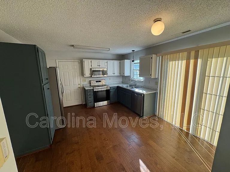 9 Ivy Springs Dr — Photo 7