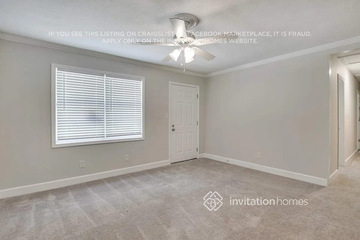 Building Photo - 3552 Meadowview Dr