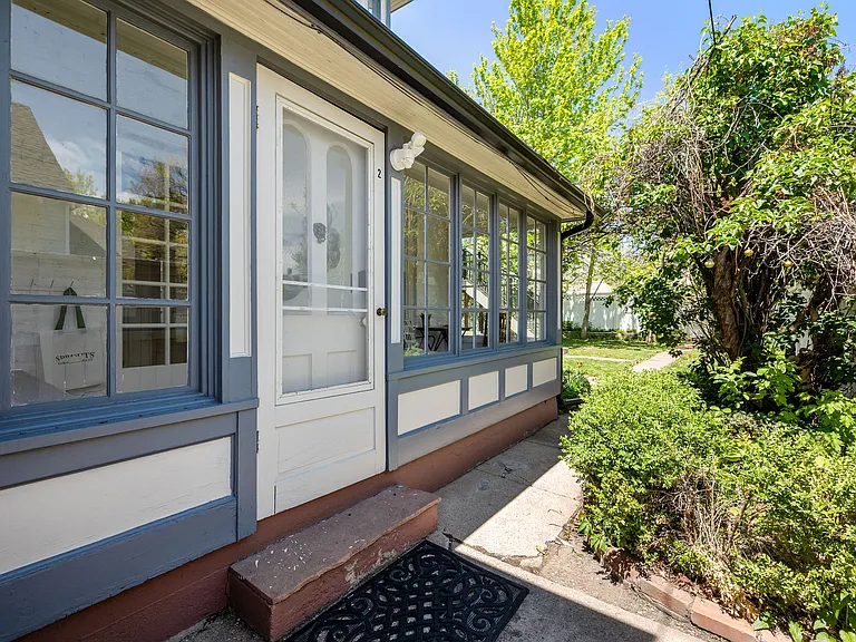 1813 Pine St #2 — Photo 5