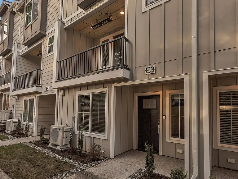 15423 Admiralty Way #E3 — Photo 34