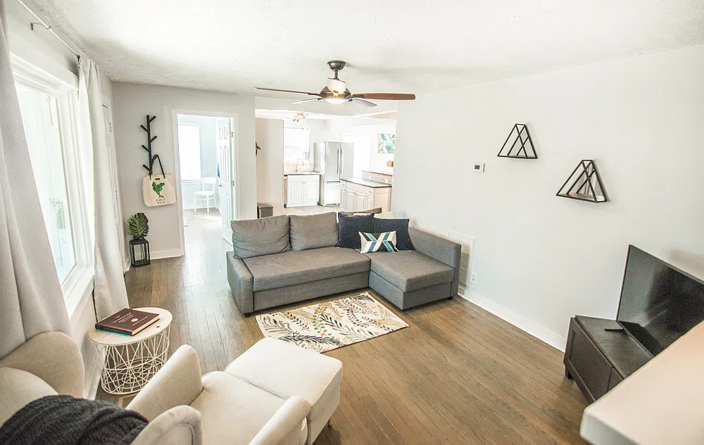 2 bed, 1100 sqft, $1,800 — Photo 3