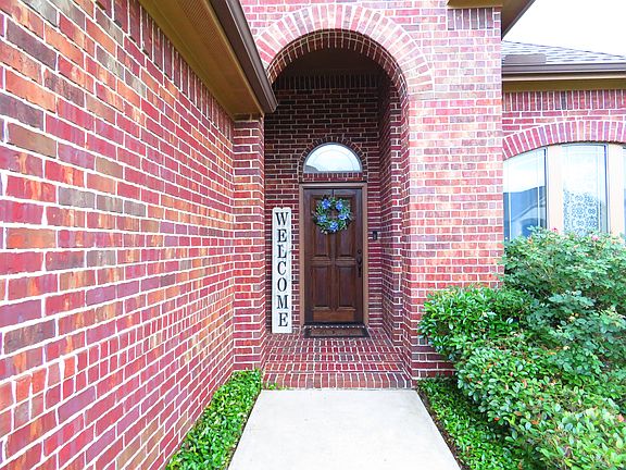 5th image of 9445 Lisa Ln