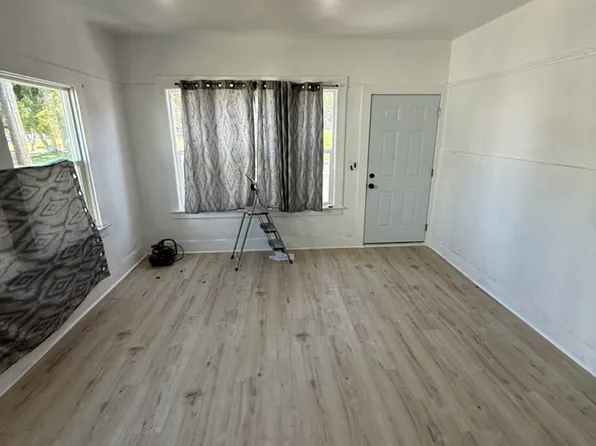 1629 Foothill Blvd, Oakland, CA