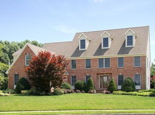 15 Windy Acres Dr, Sewell, NJ 08080