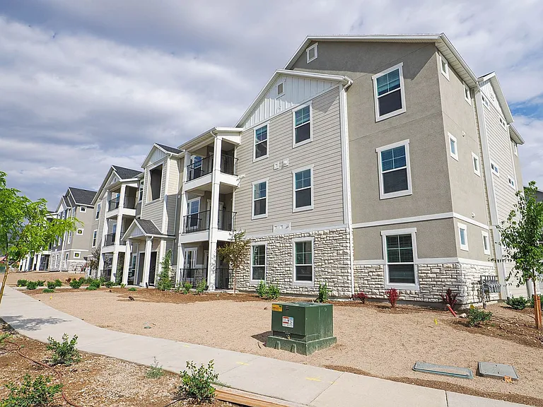 6667 W Twin Rocks Ln #F202 — Photo 3