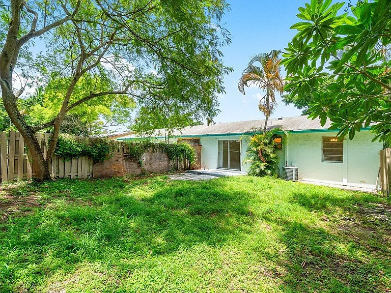 4861 Gulfstream Rd — Photo 20