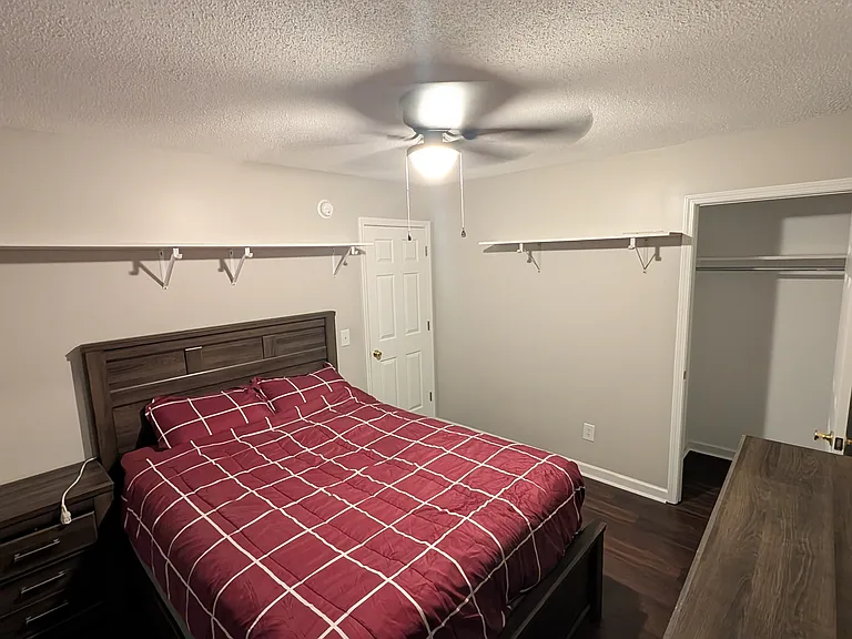 240 Hallie Hills Pl — Photo 3