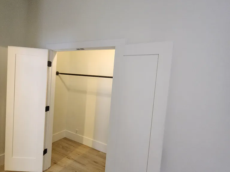 17 E Court St #43 — Photo 19