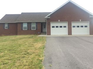 204 Duggin Switch Rd, Vine Grove, KY 40175