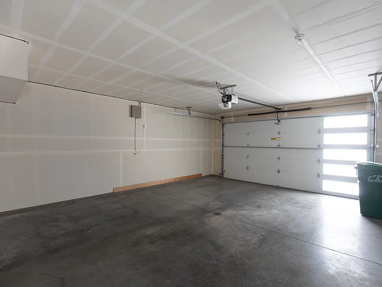 5468 Westmorland Dr — Photo 38