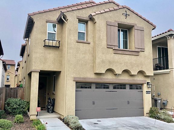 2nd image of 3623 Odessa Ln