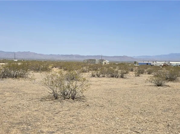 2660 S Havasupai Road, Golden Valley, AZ 86413